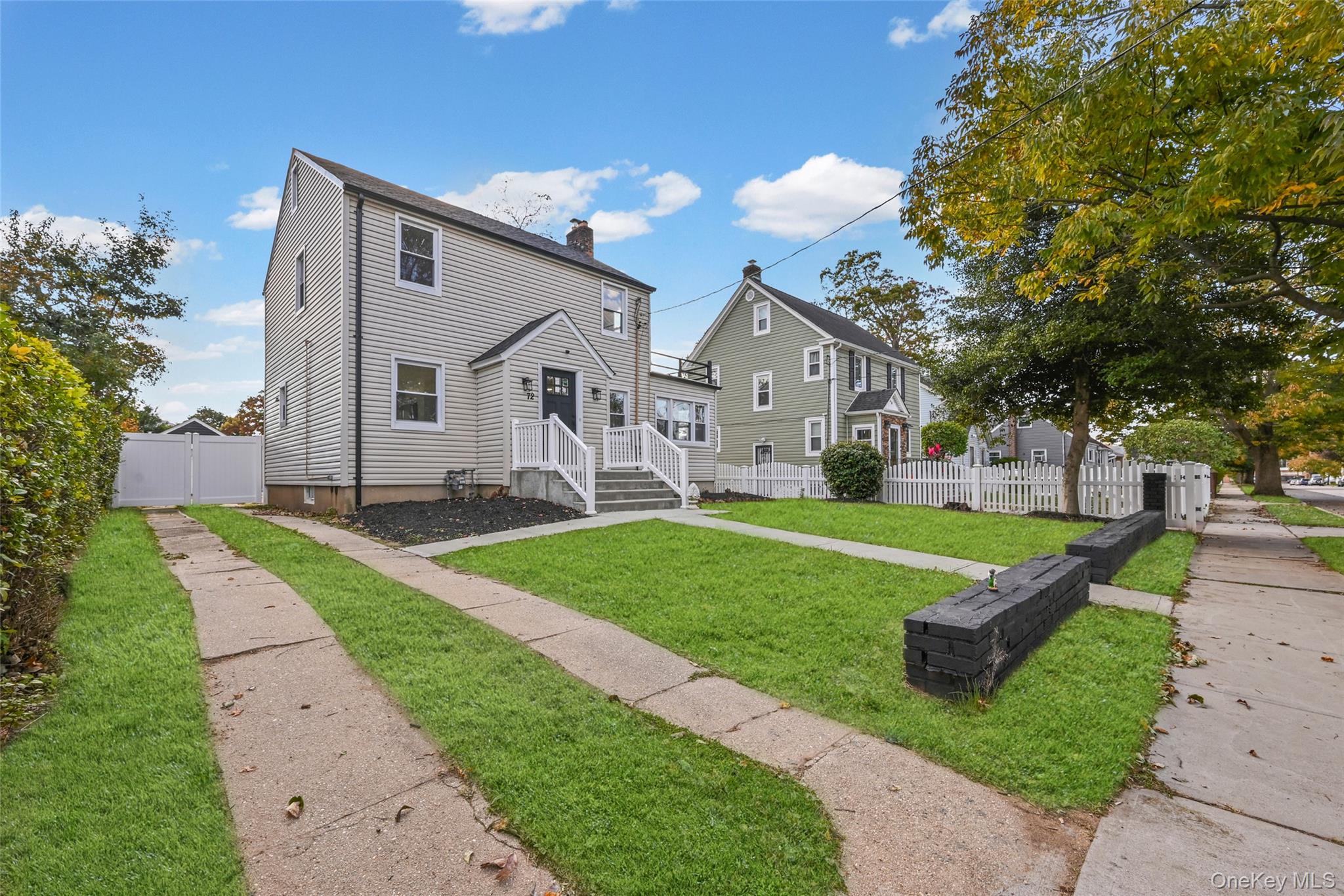 72 Woodside Avenue, Freeport, NY 11520