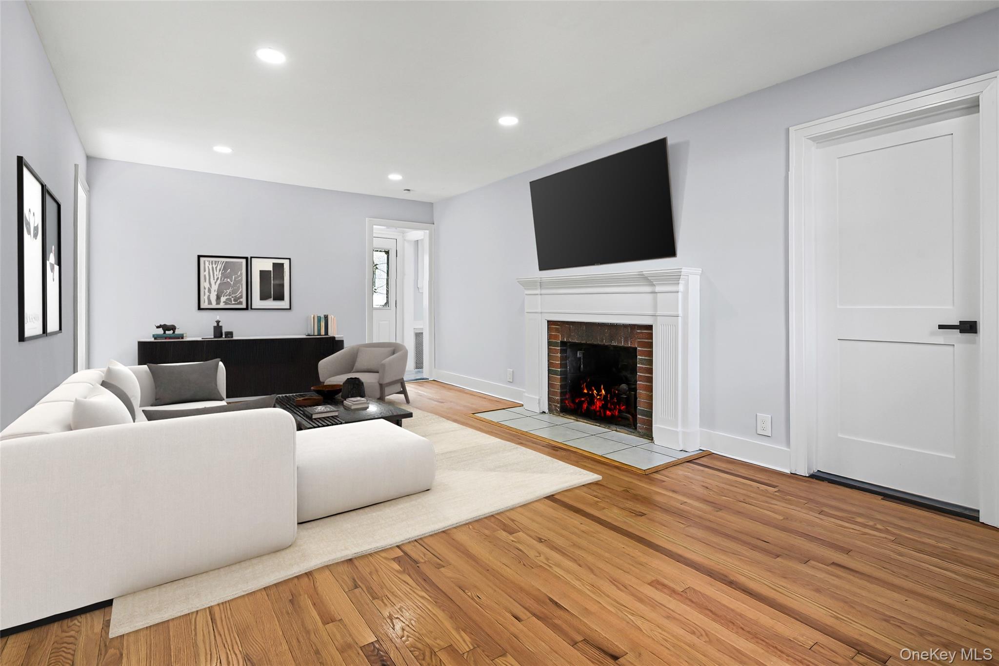 72 Woodside Avenue, Freeport, NY 11520