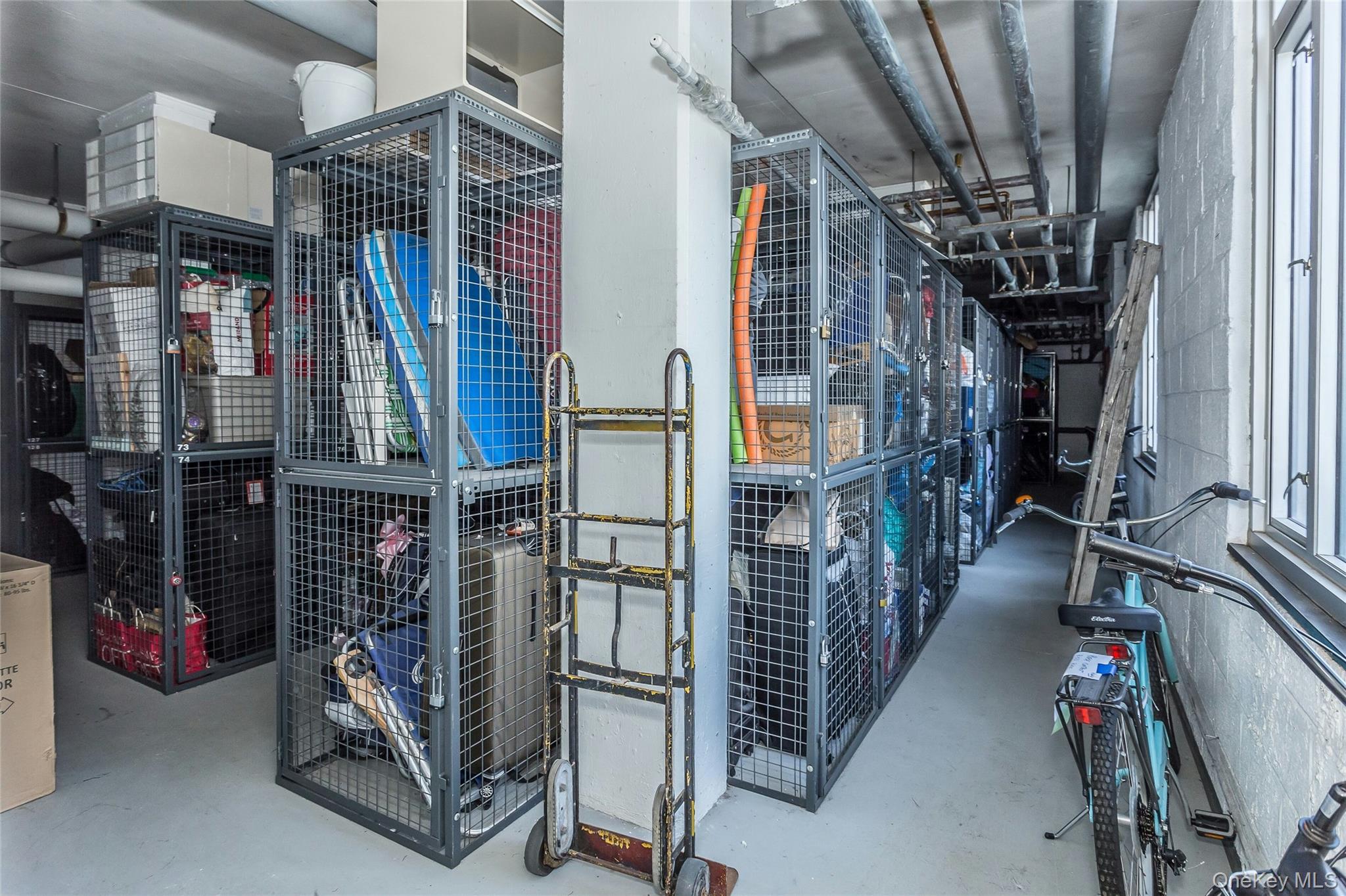 25 Neptune Boulevard # 2E, Long Beach, NY 11561