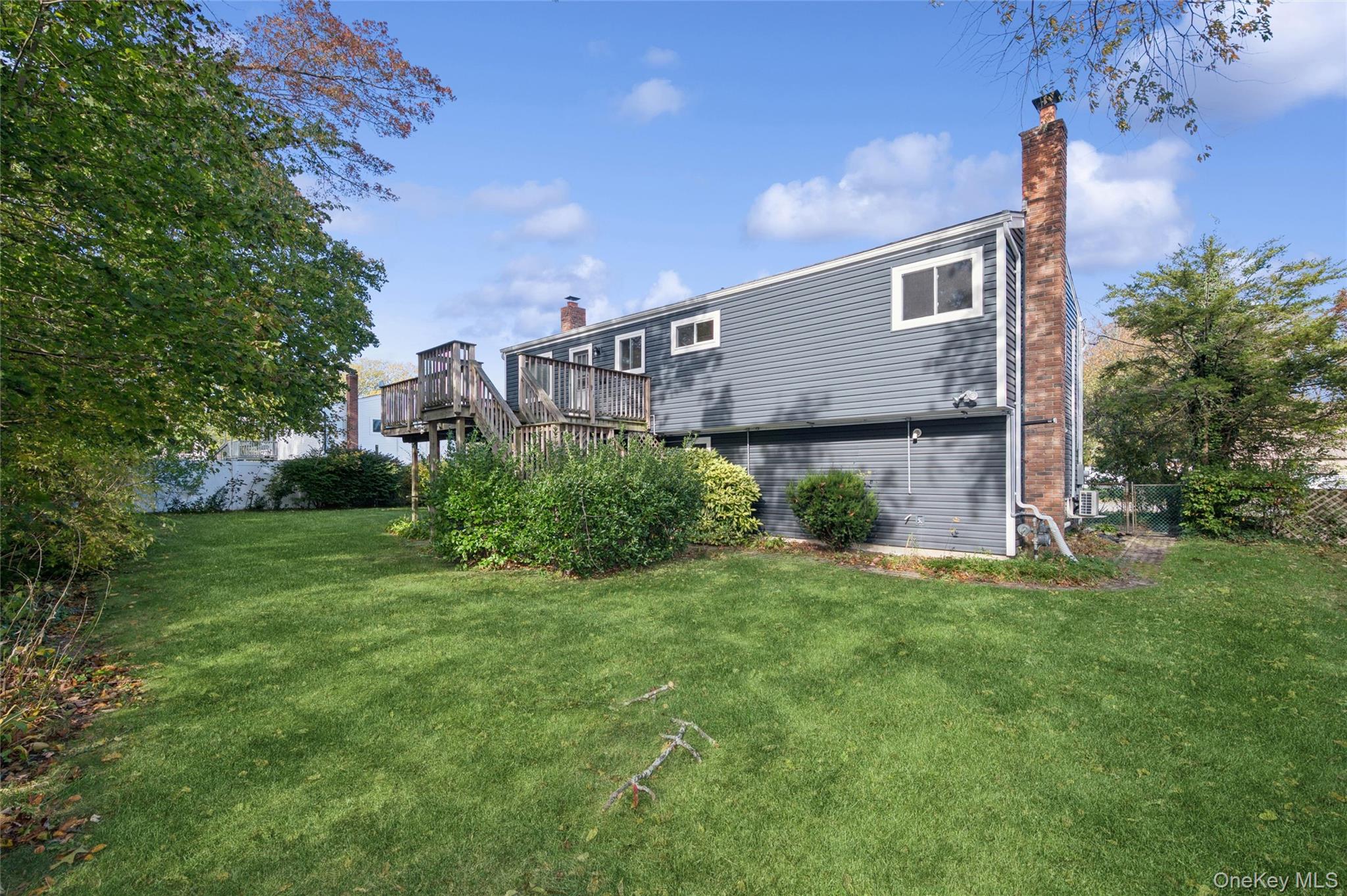 80 Andrew Avenue, Islip Terrace, NY 11752