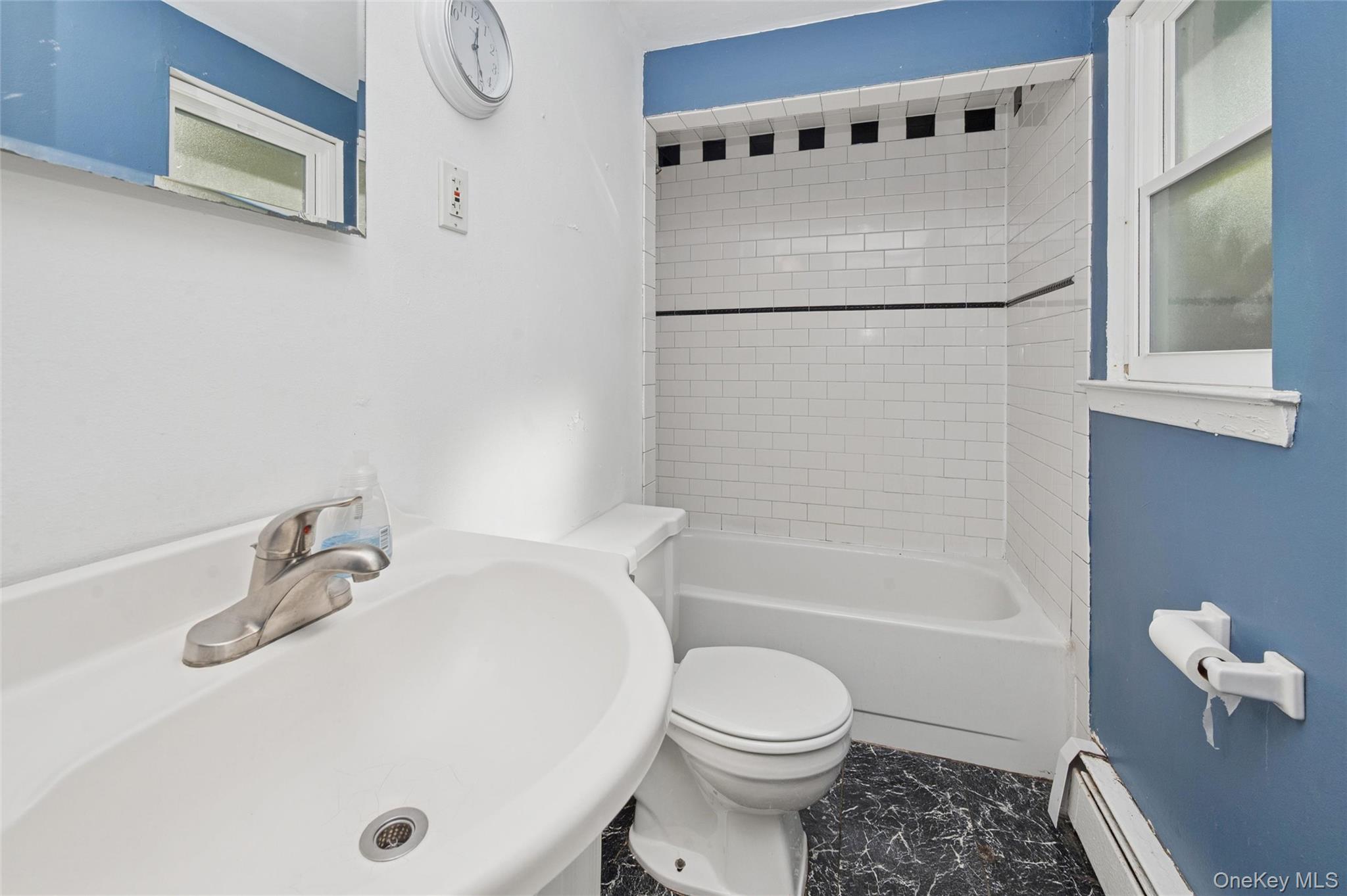 80 Andrew Avenue, Islip Terrace, NY 11752