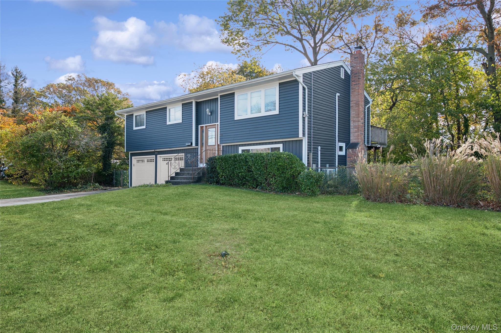 80 Andrew Avenue, Islip Terrace, NY 11752