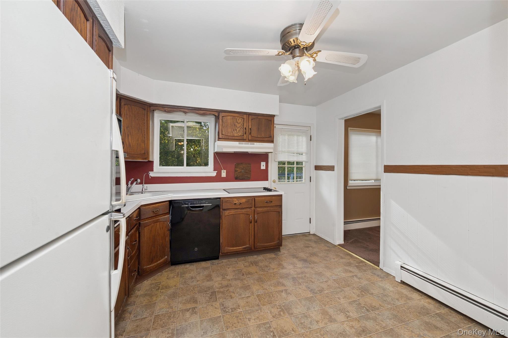 80 Andrew Avenue, Islip Terrace, NY 11752