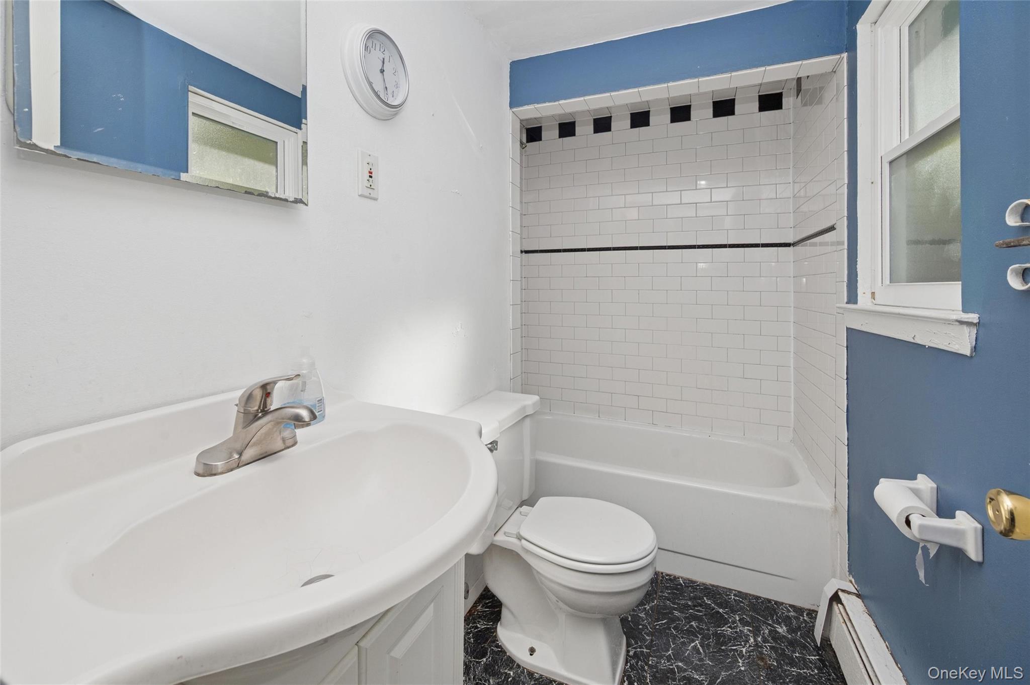 80 Andrew Avenue, Islip Terrace, NY 11752