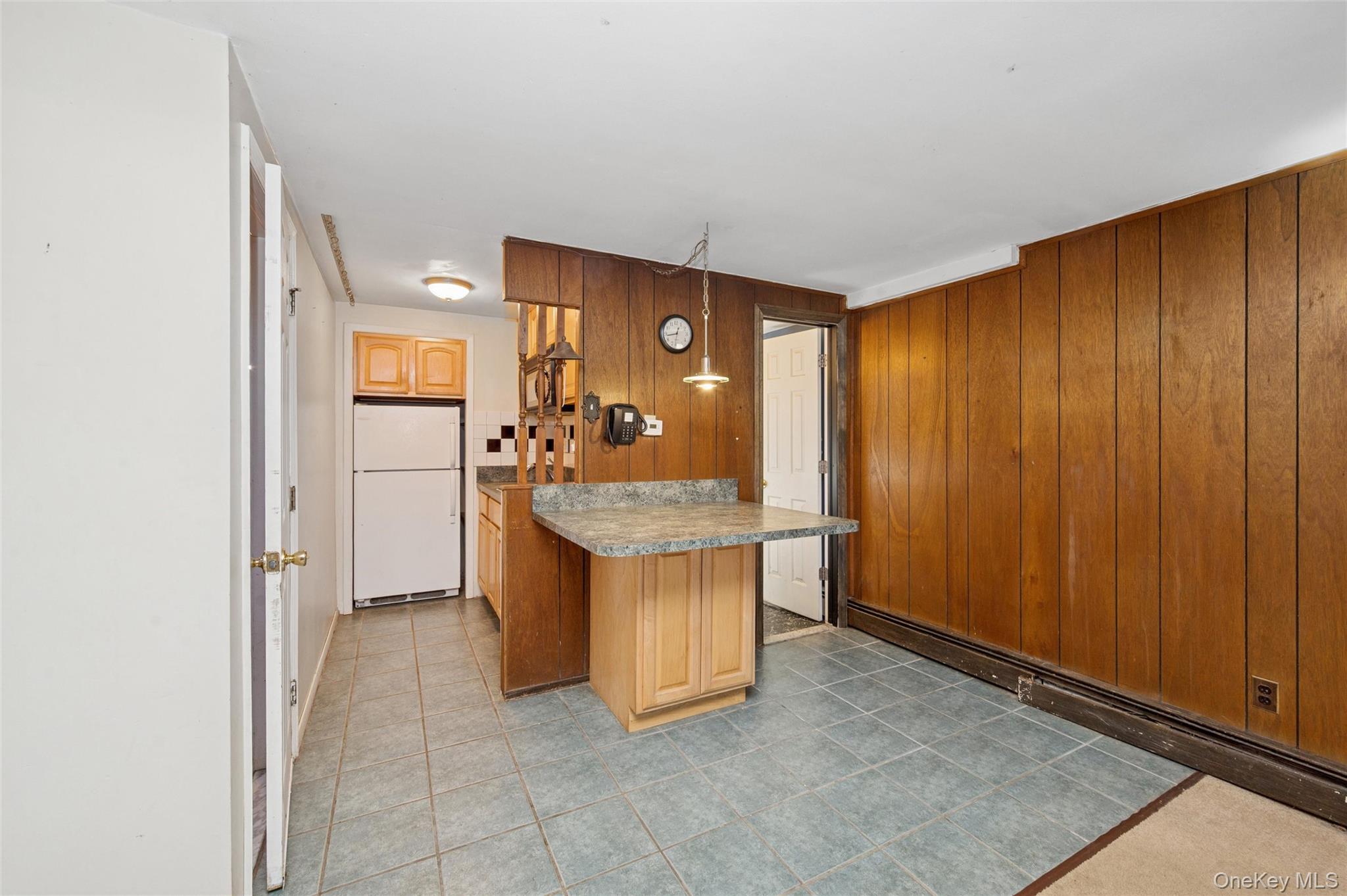 80 Andrew Avenue, Islip Terrace, NY 11752