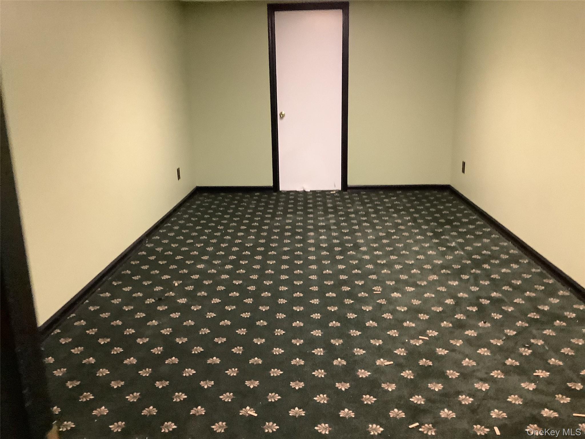 93-95 Jackson Avenue, Syosset, NY 11791