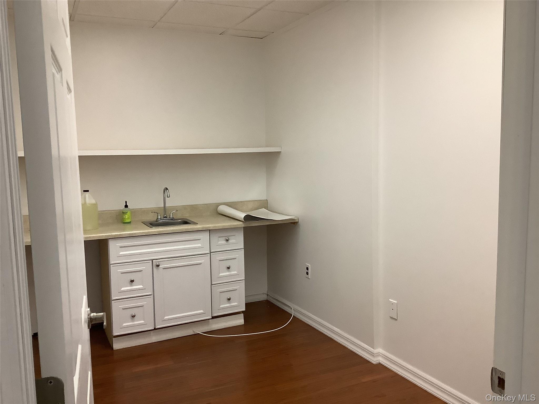 93-95 Jackson Avenue, Syosset, NY 11791