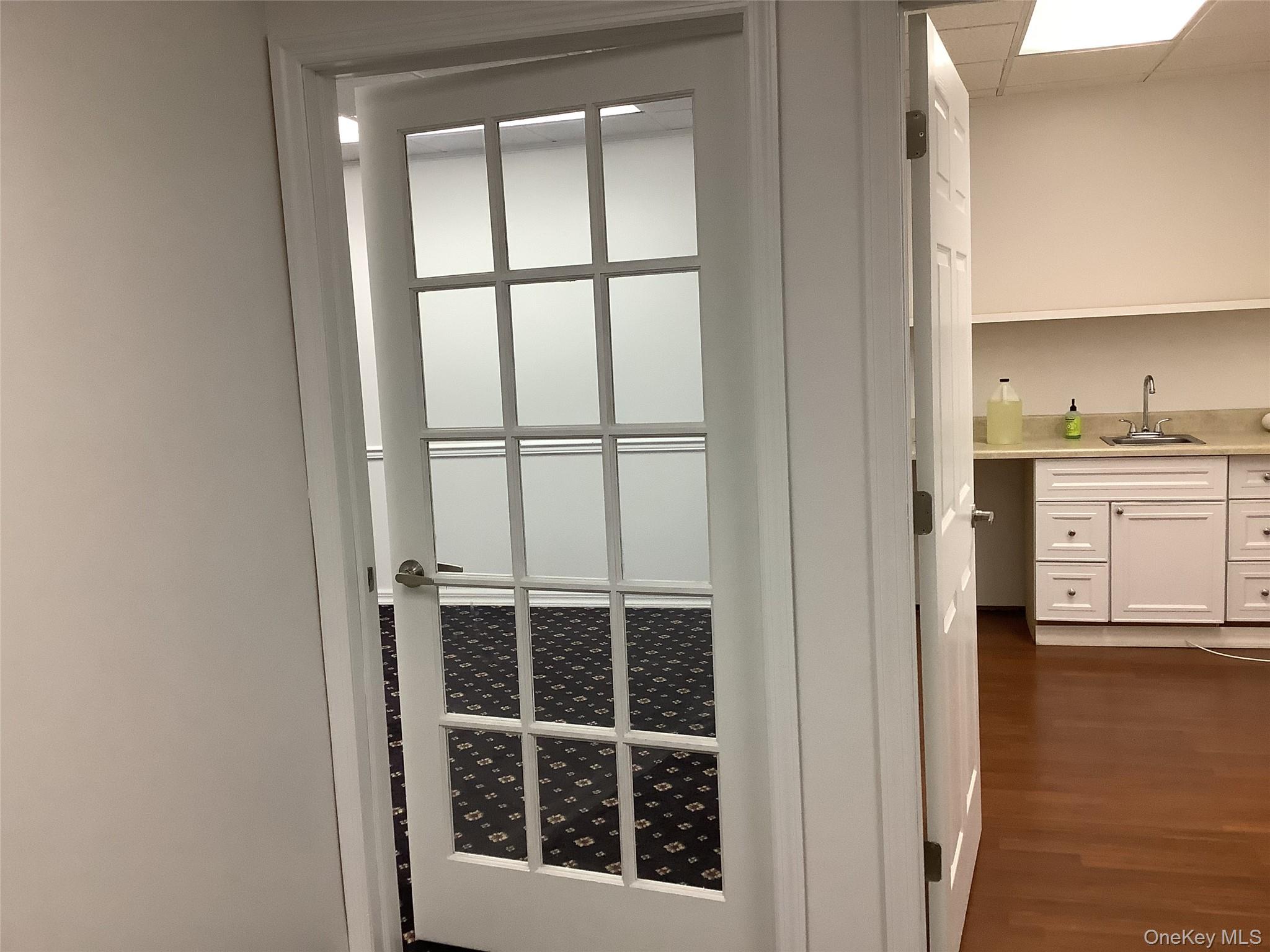 93-95 Jackson Avenue, Syosset, NY 11791