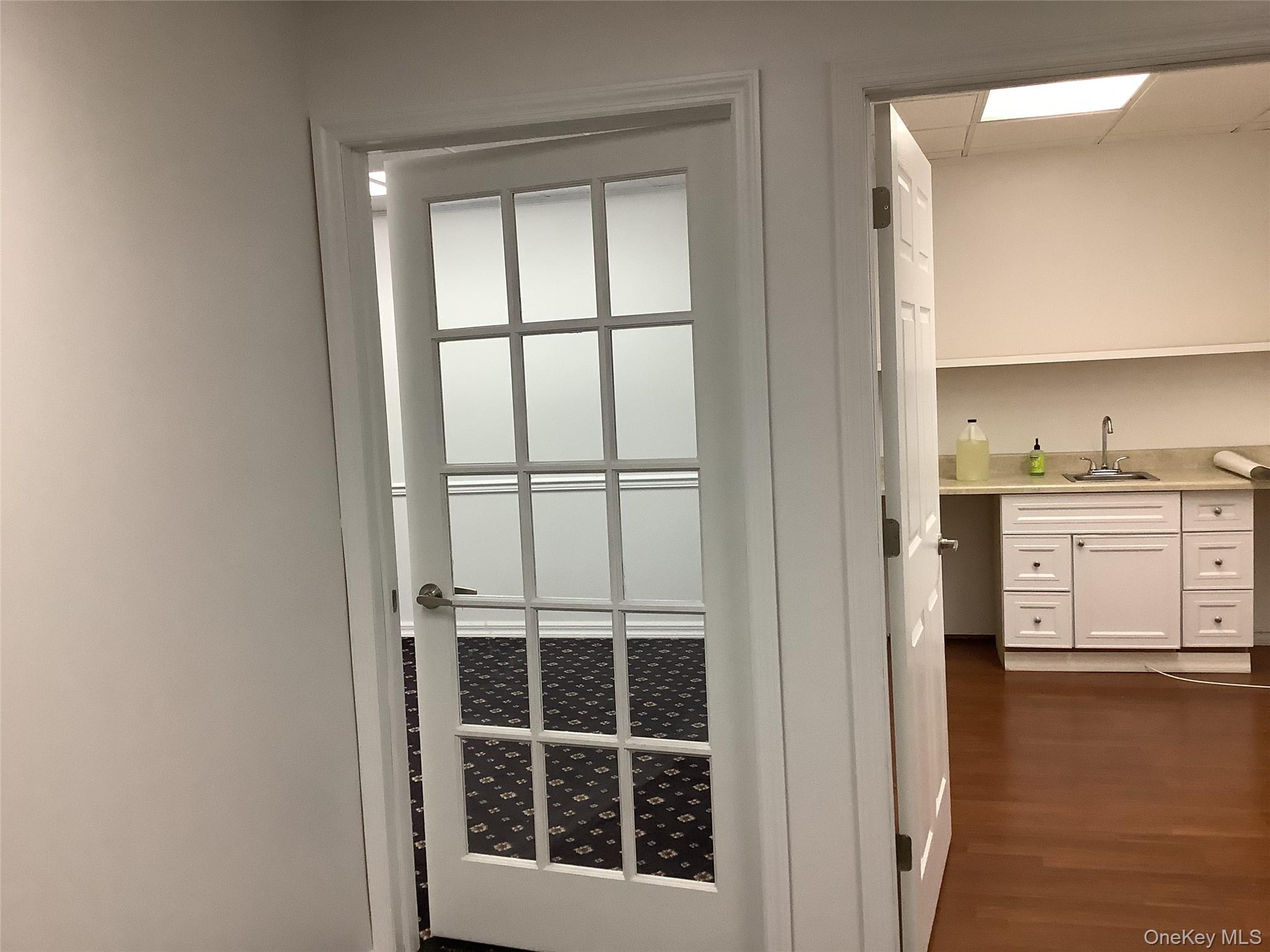 93-95 Jackson Avenue, Syosset, NY 11791