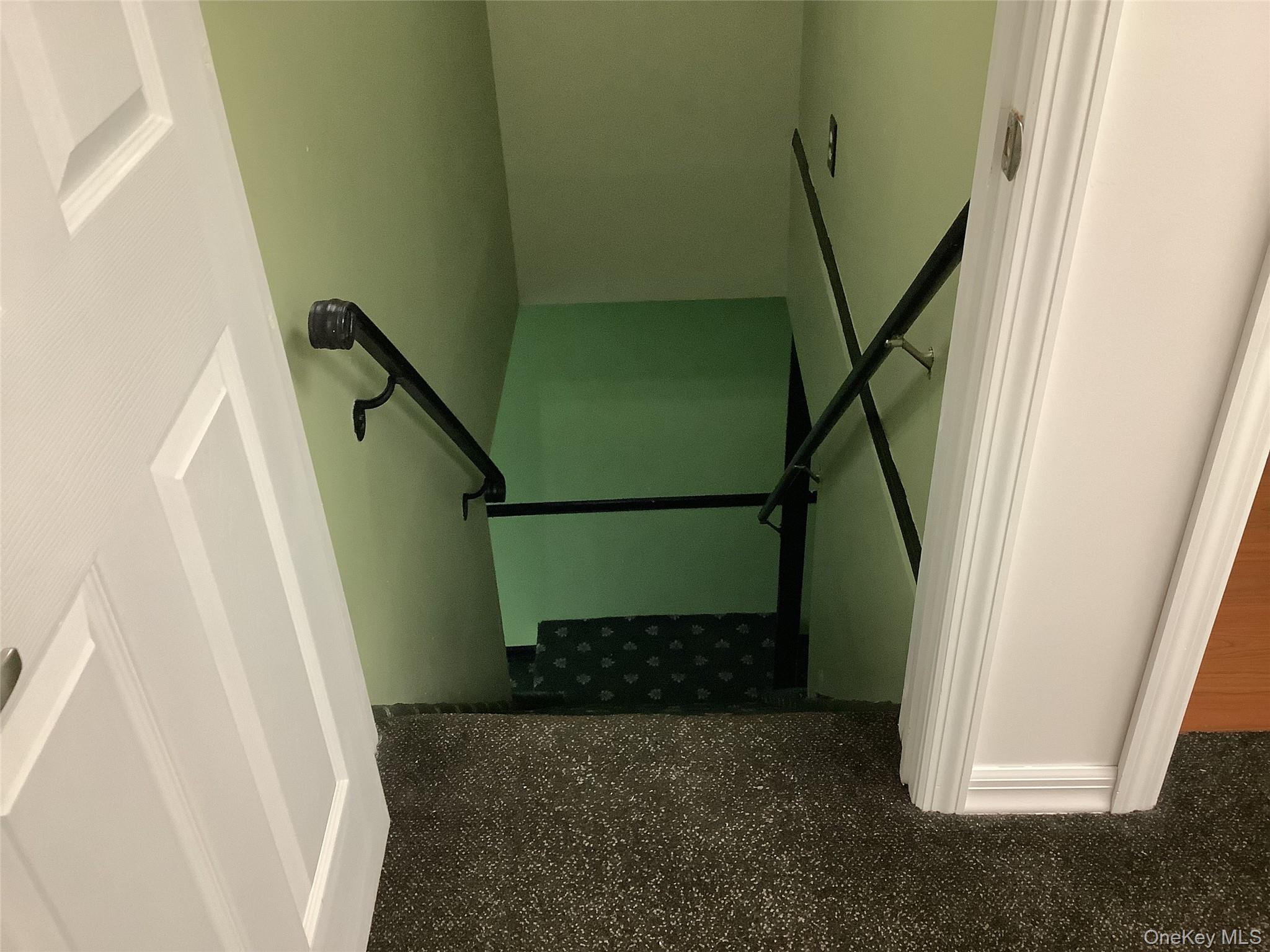 93-95 Jackson Avenue, Syosset, NY 11791