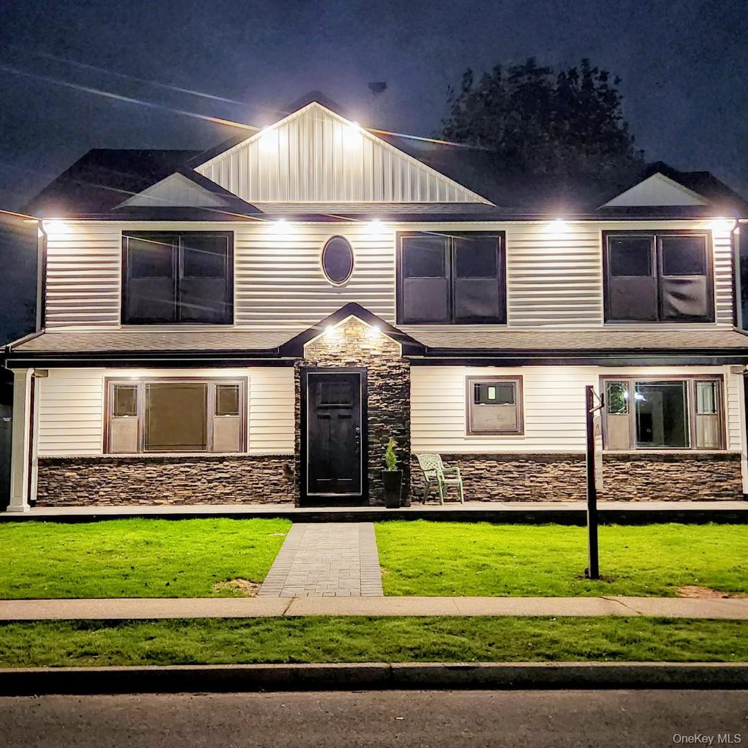 38 Heather Lane, Levittown, NY 11756