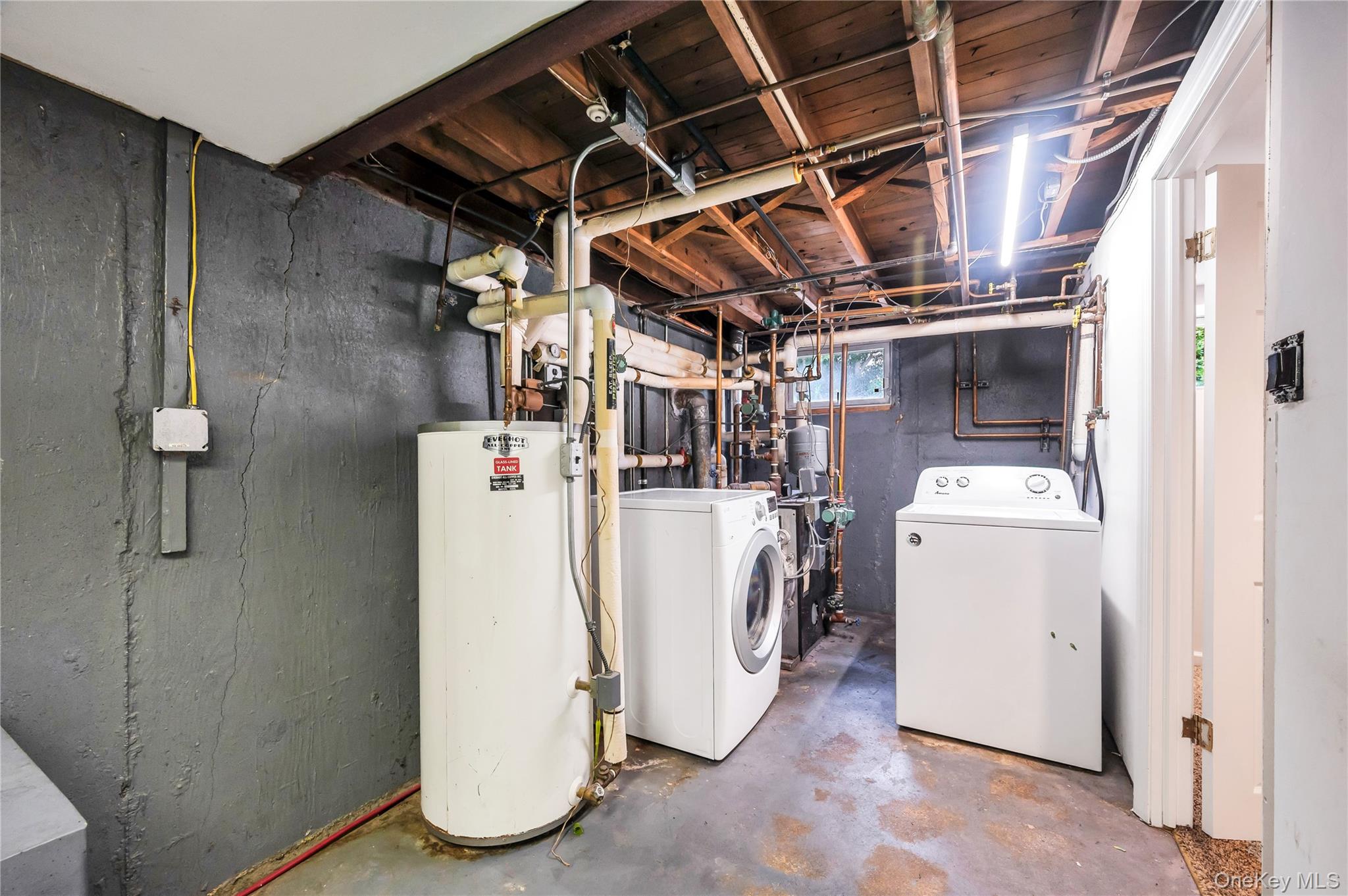 61 Riviera Drive S, Massapequa, NY 11758