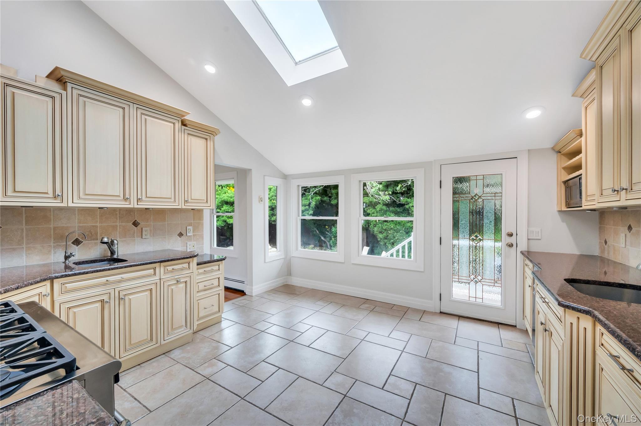 61 Riviera Drive S, Massapequa, NY 11758