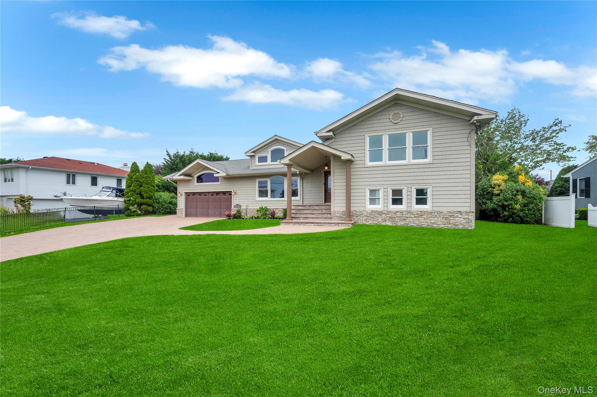 61 Riviera Drive S, Massapequa, NY 11758