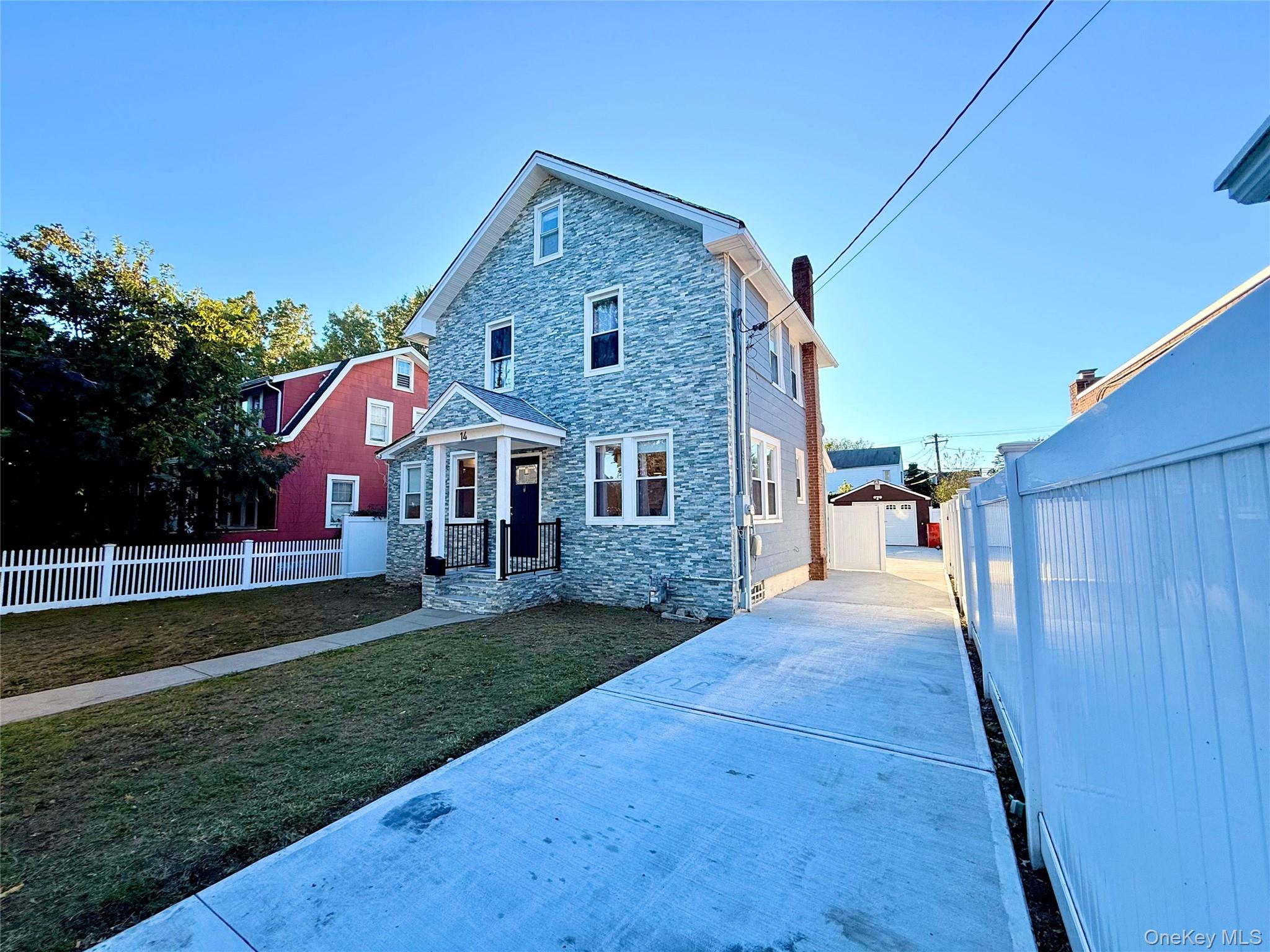 14 Parsons Drive, Hempstead, NY 11550