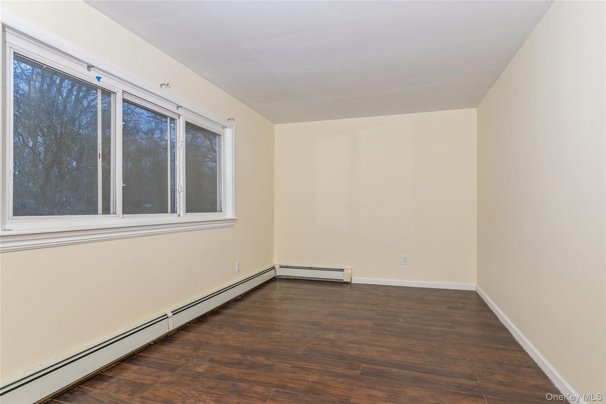 86 Stuyvesant Avenue, Mastic, NY 11950