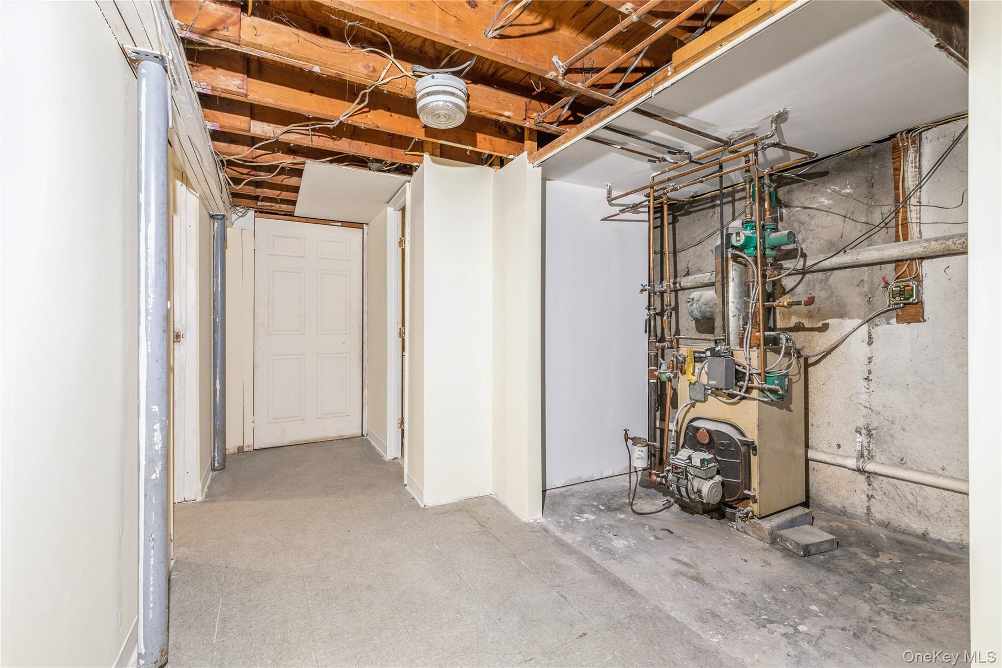 86 Stuyvesant Avenue, Mastic, NY 11950