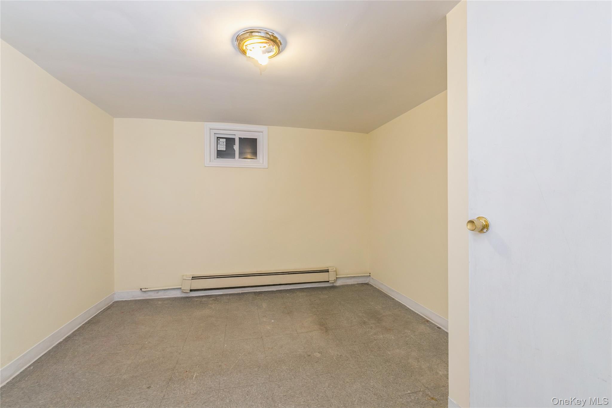 86 Stuyvesant Avenue, Mastic, NY 11950