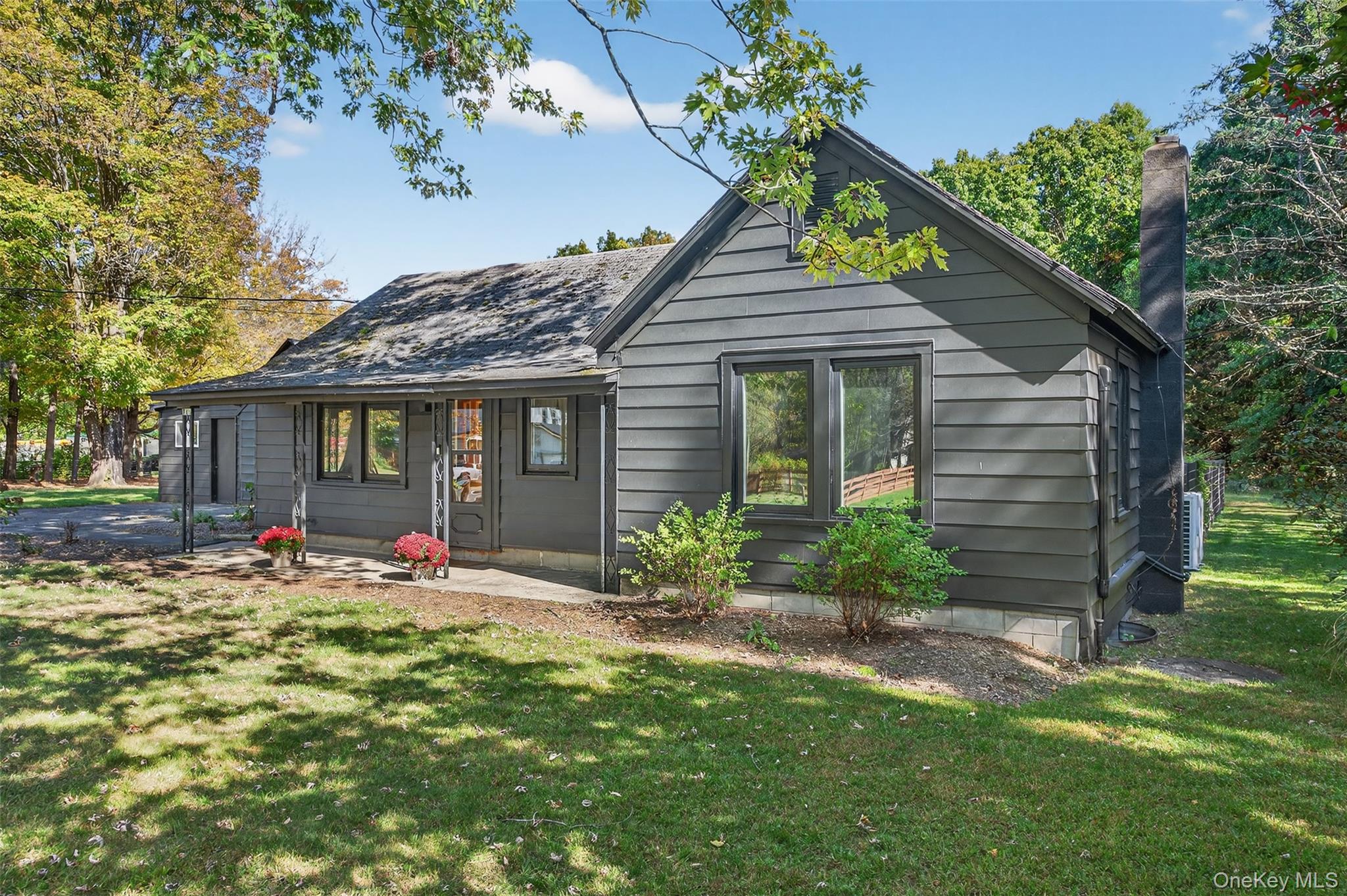 718 Springtown Road, Tillson, NY 12486