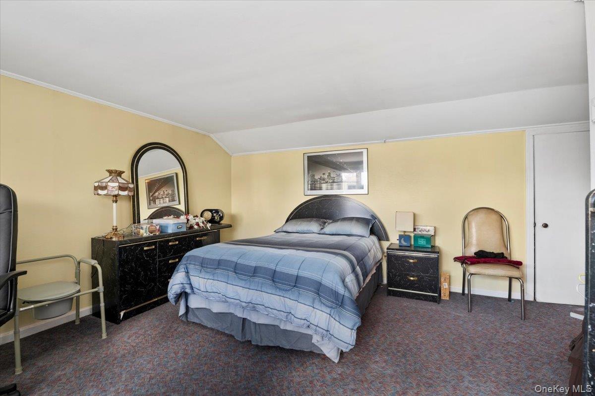 26 Bradford Lane, Bethpage, NY 11714