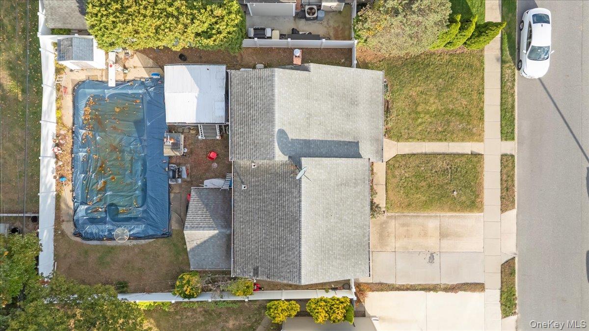 26 Bradford Lane, Bethpage, NY 11714