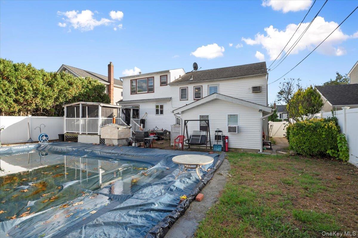 26 Bradford Lane, Bethpage, NY 11714