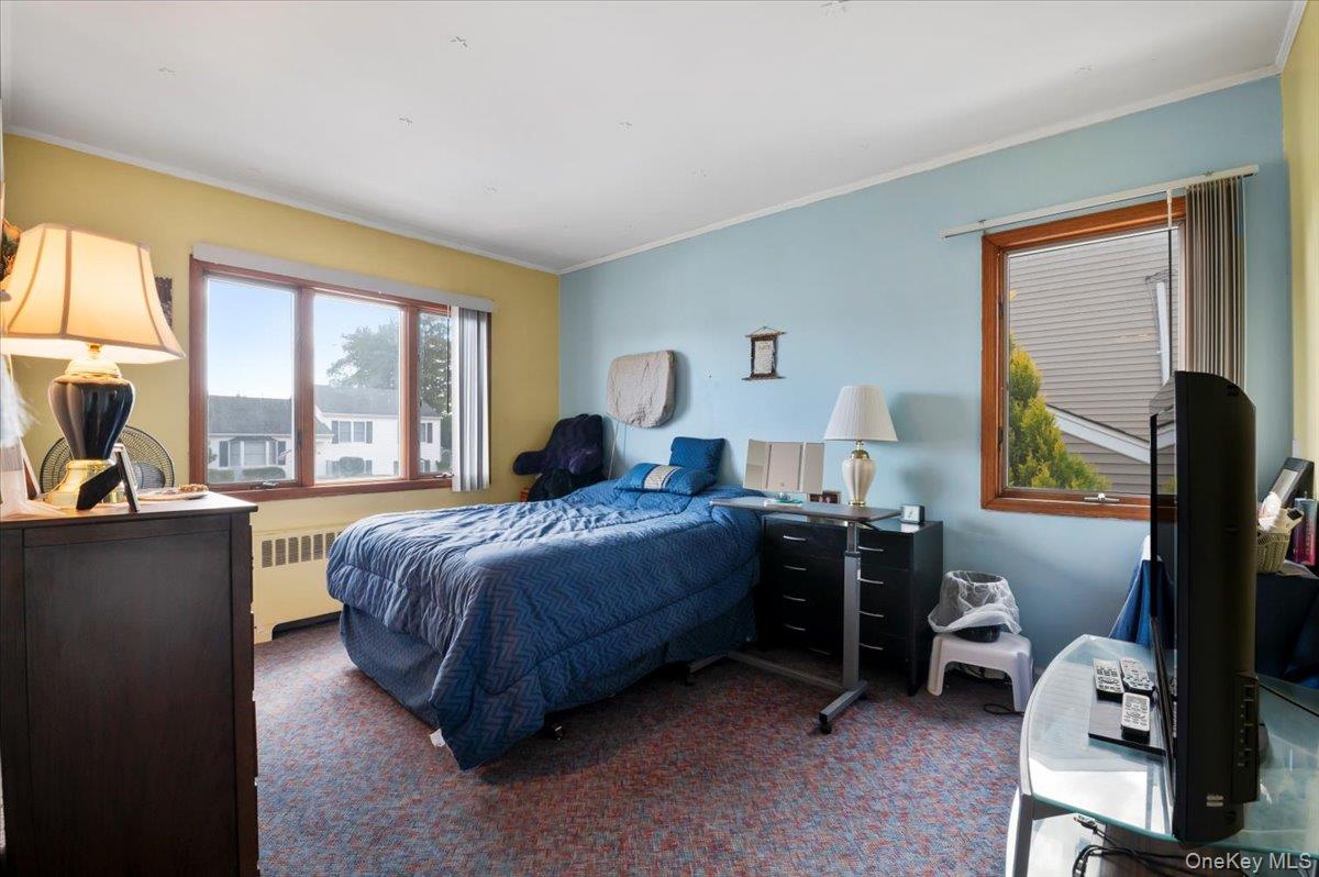 26 Bradford Lane, Bethpage, NY 11714