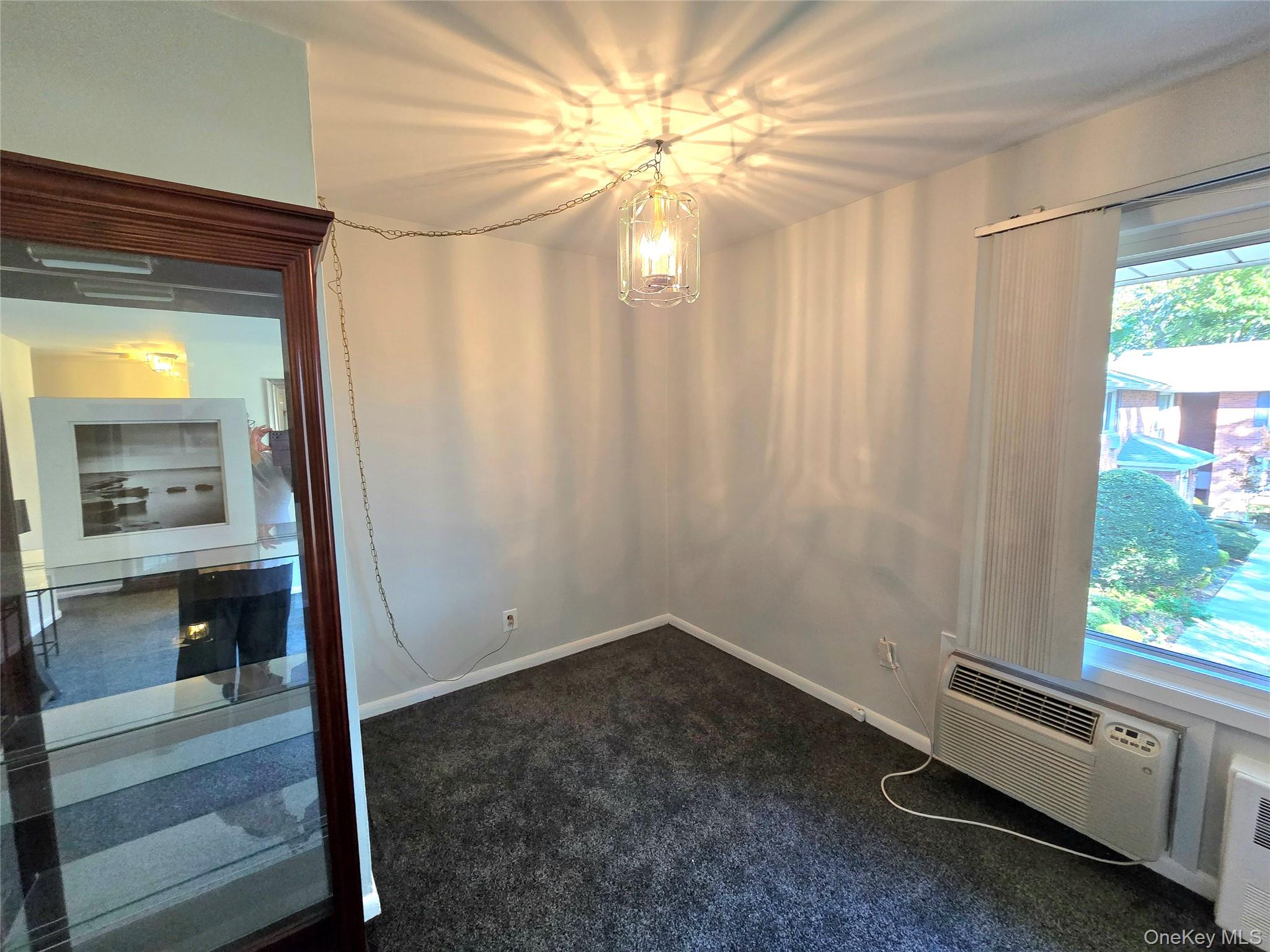 111 Edmunton Drive # G4, North Babylon, NY 11703