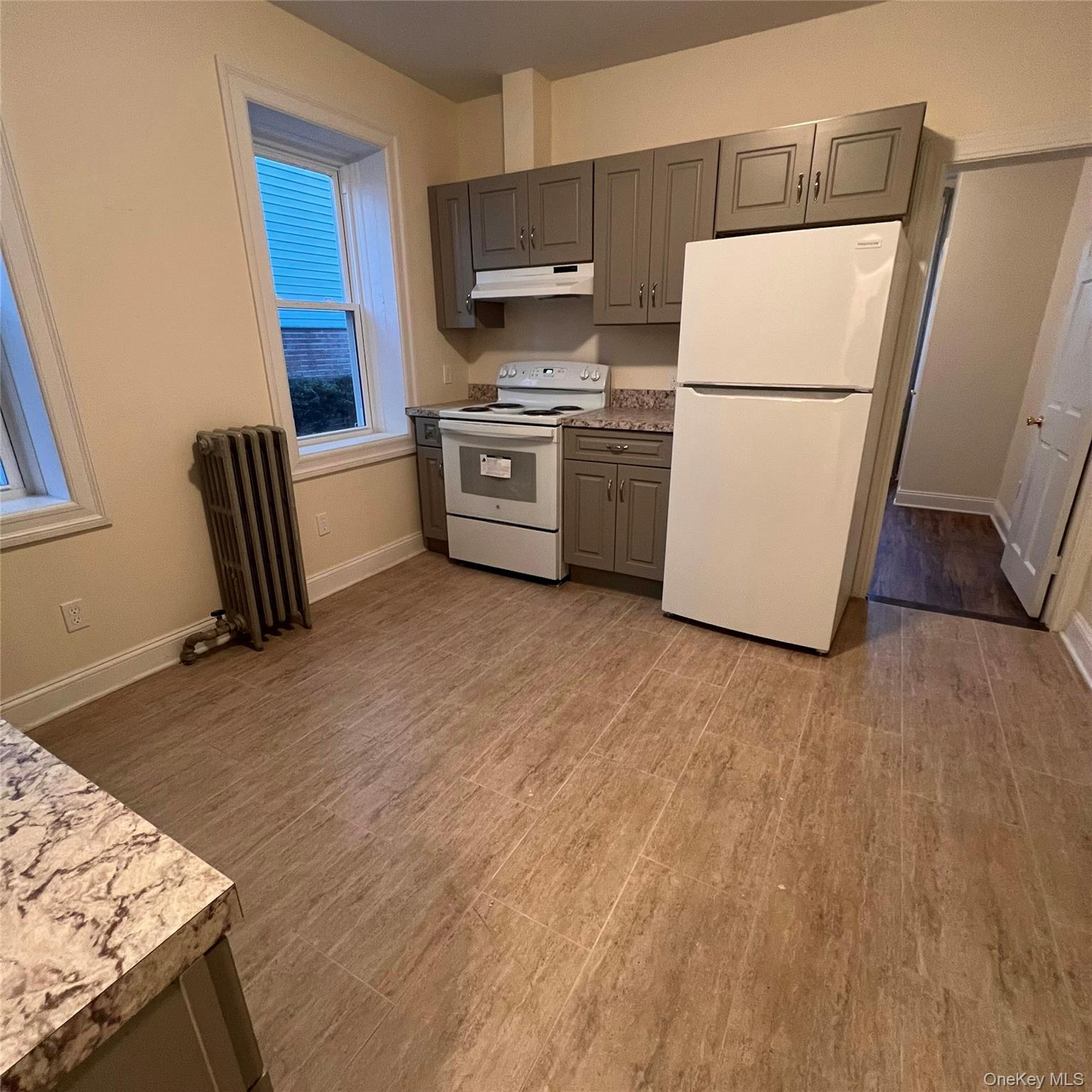 451 S 10th Avenue # 2R, Mount Vernon, NY 10550