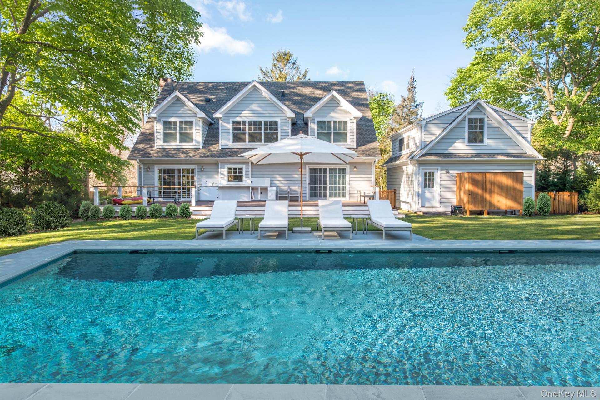 26 Wooleys Drive, Southampton, NY 11968