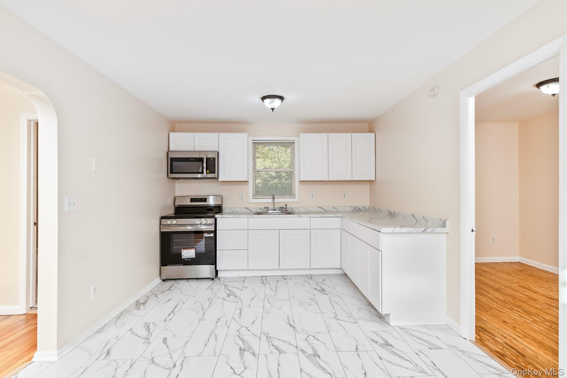 860 Flanders Road, Flanders, NY 11901