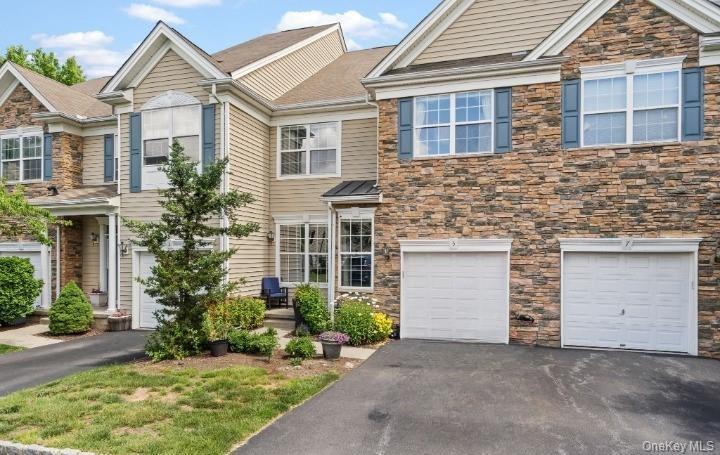 5 Case Court, Monroe, NY 10950