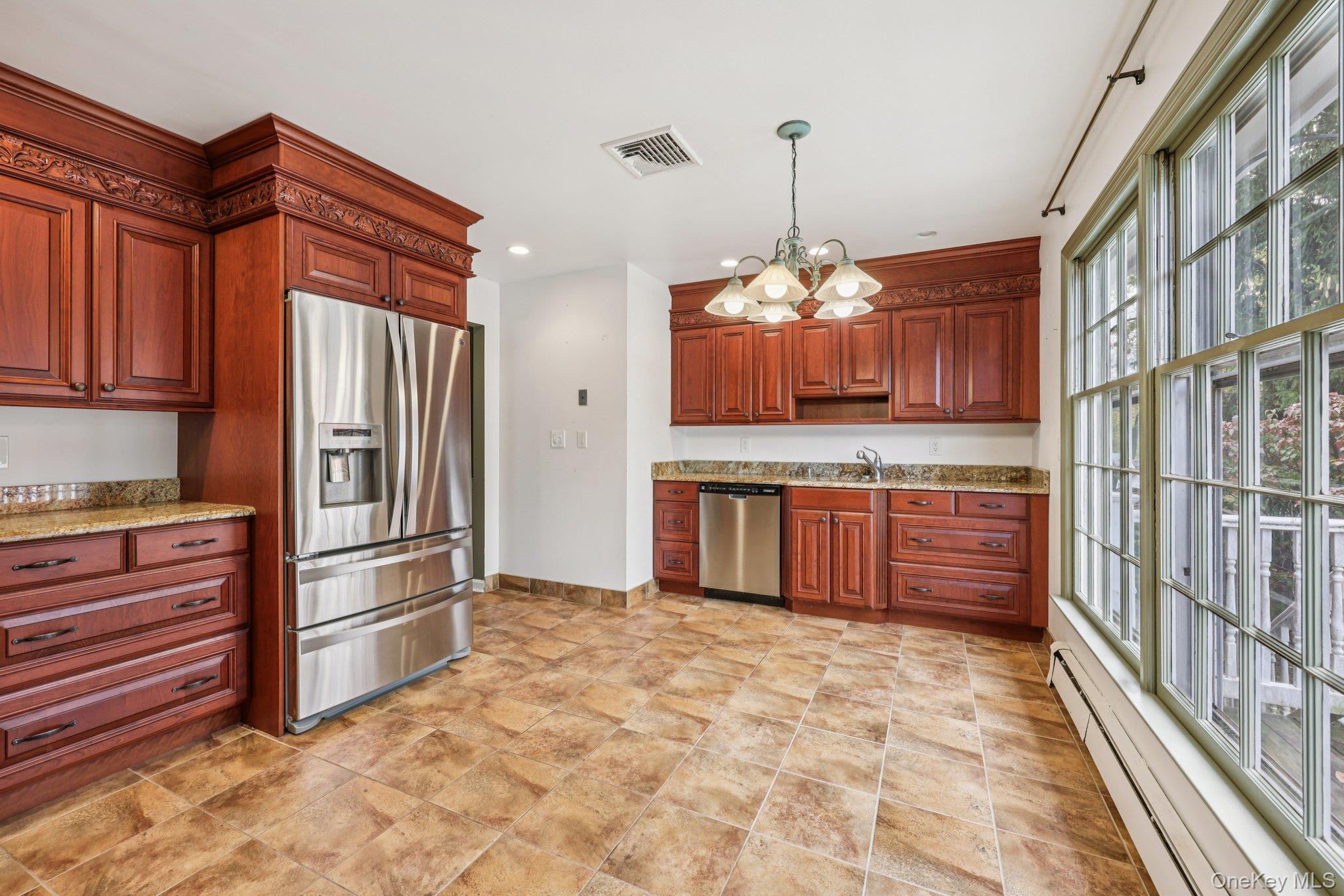 83 N Grant Avenue, Congers, NY 10920