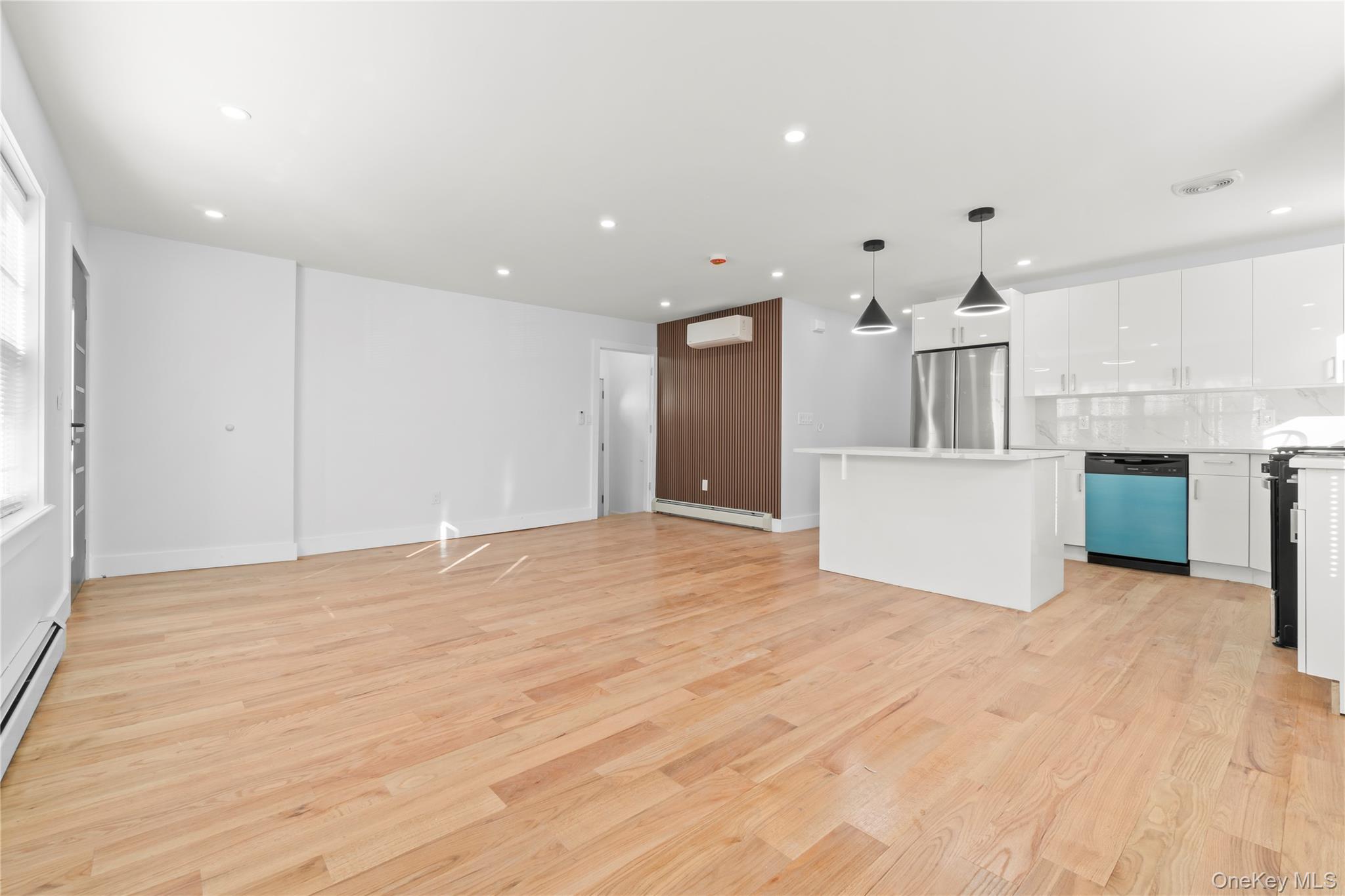 24533 147th Road, Rosedale, NY 11422