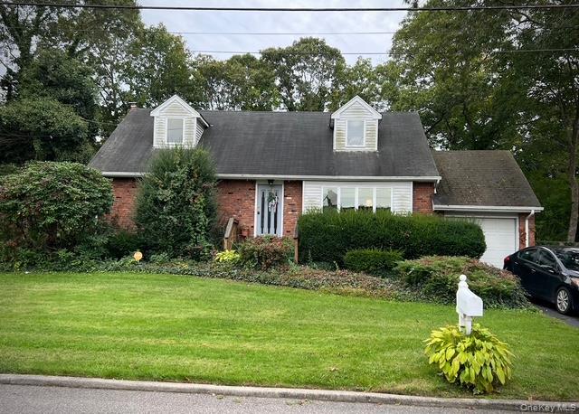 72 Seminole Street, Selden, NY 11784