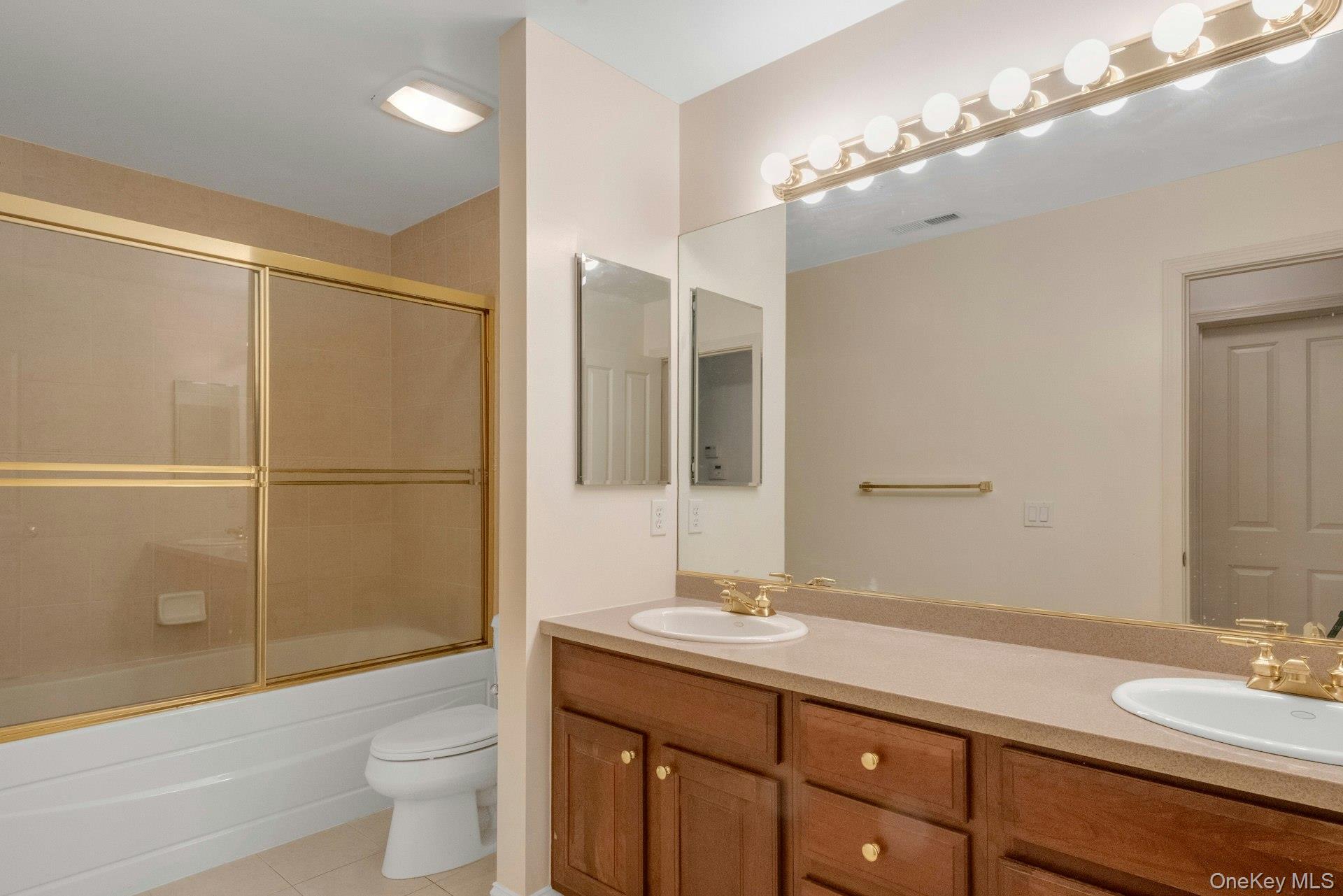 25 Glen Hill Lane, Tarrytown, NY 10591