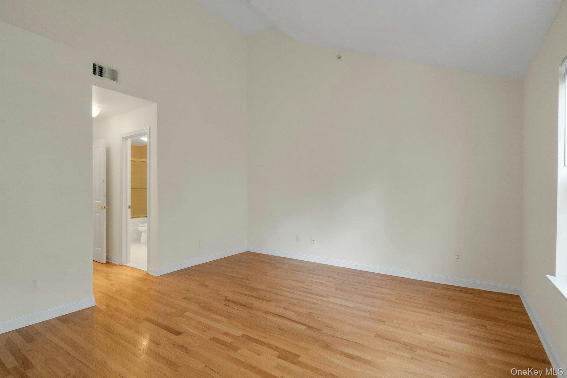 25 Glen Hill Lane, Tarrytown, NY 10591