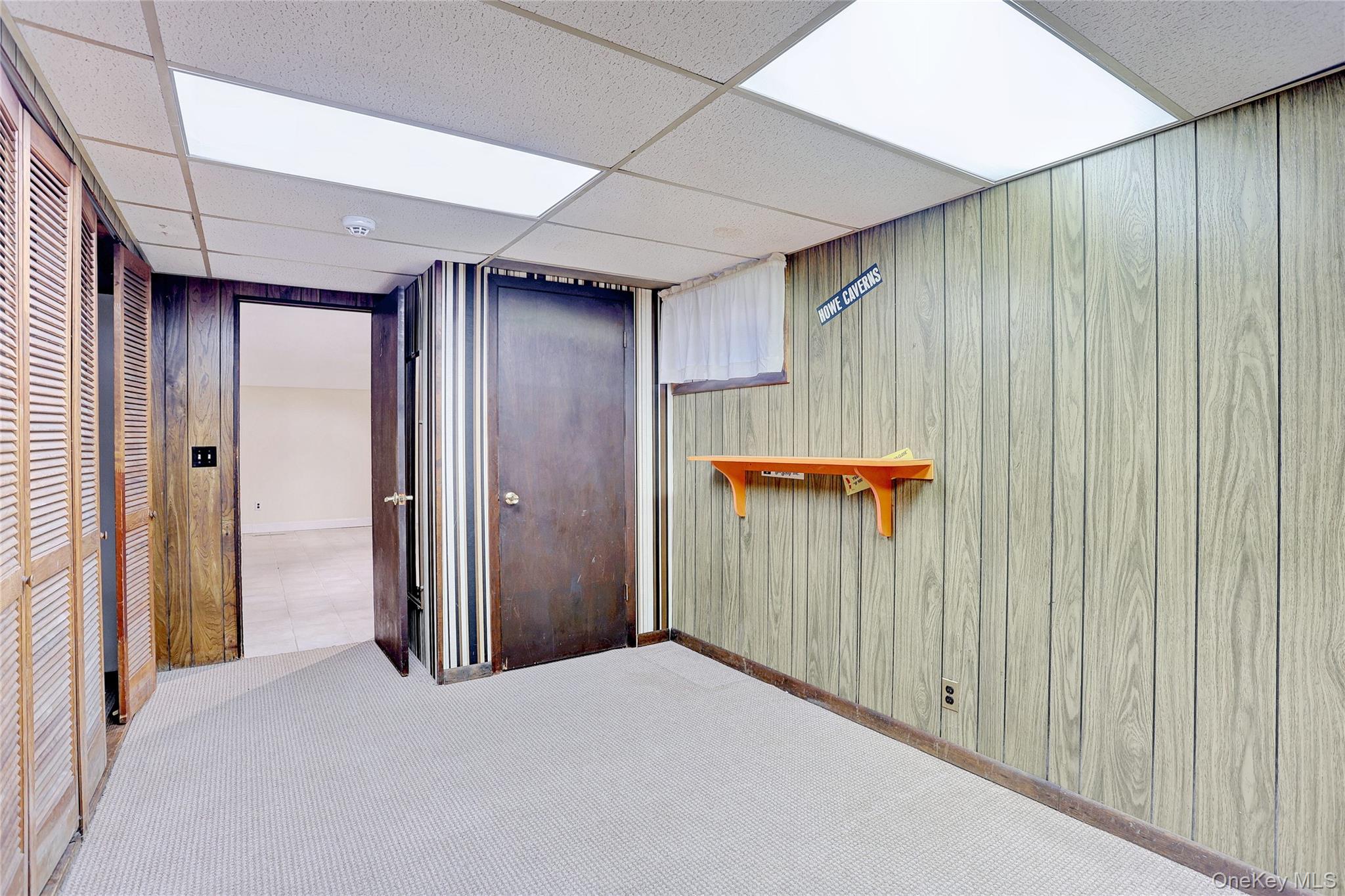 13 Lomond Avenue, Chestnut Ridge, NY 10977