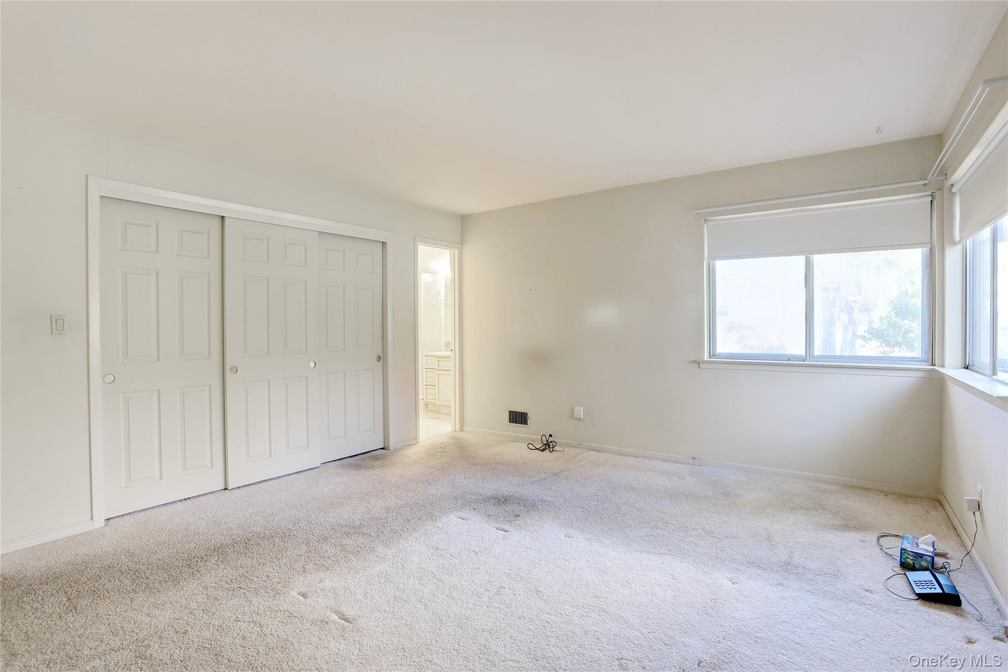 13 Lomond Avenue, Chestnut Ridge, NY 10977