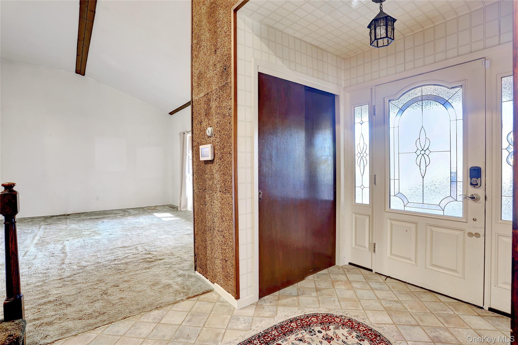 13 Lomond Avenue, Chestnut Ridge, NY 10977