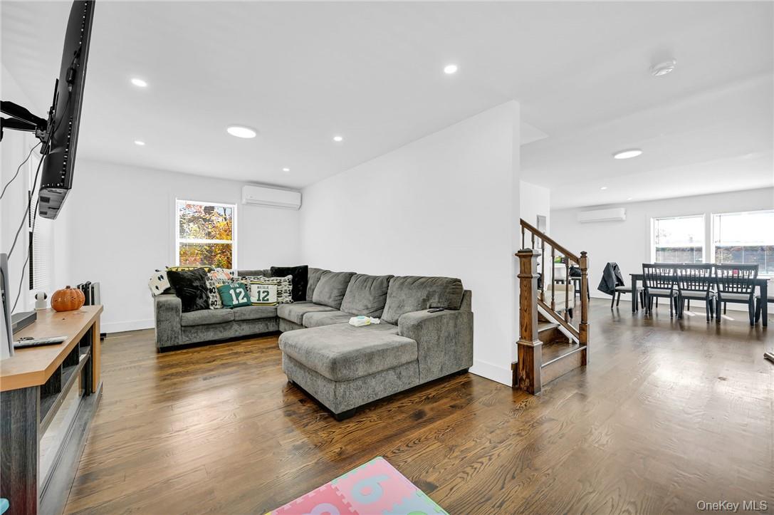 3764 Wood Street, Jefferson Valley, NY 10535