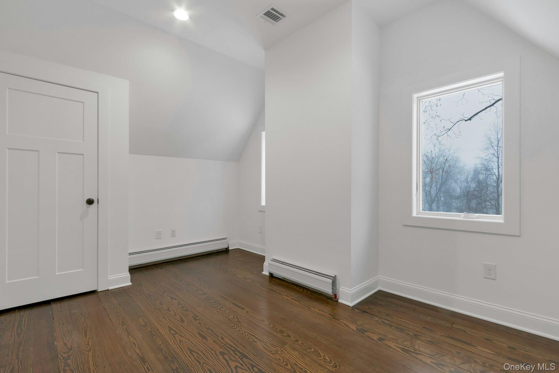 570 Kings Highway, Valley Cottage, NY 10989