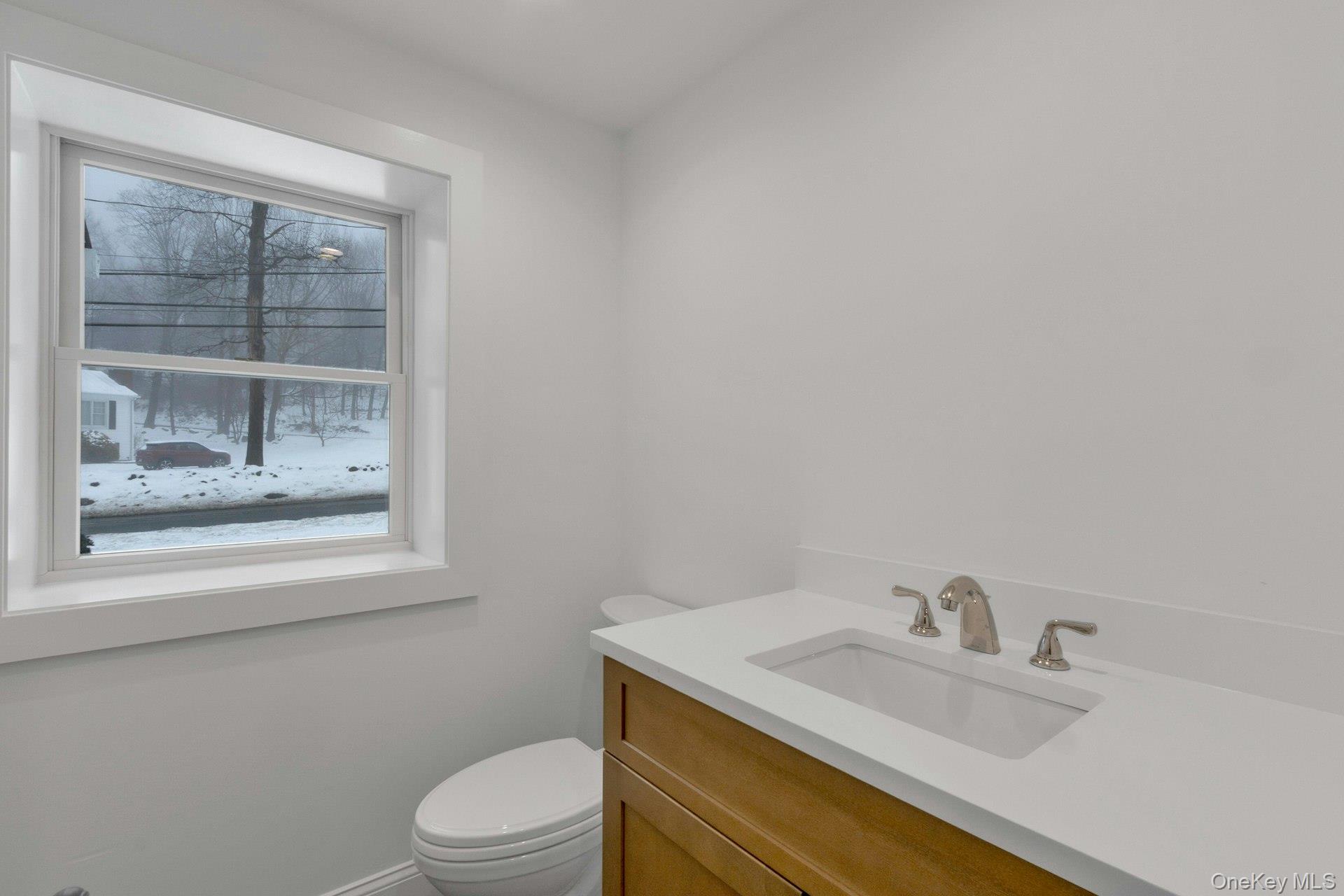 570 Kings Highway, Valley Cottage, NY 10989