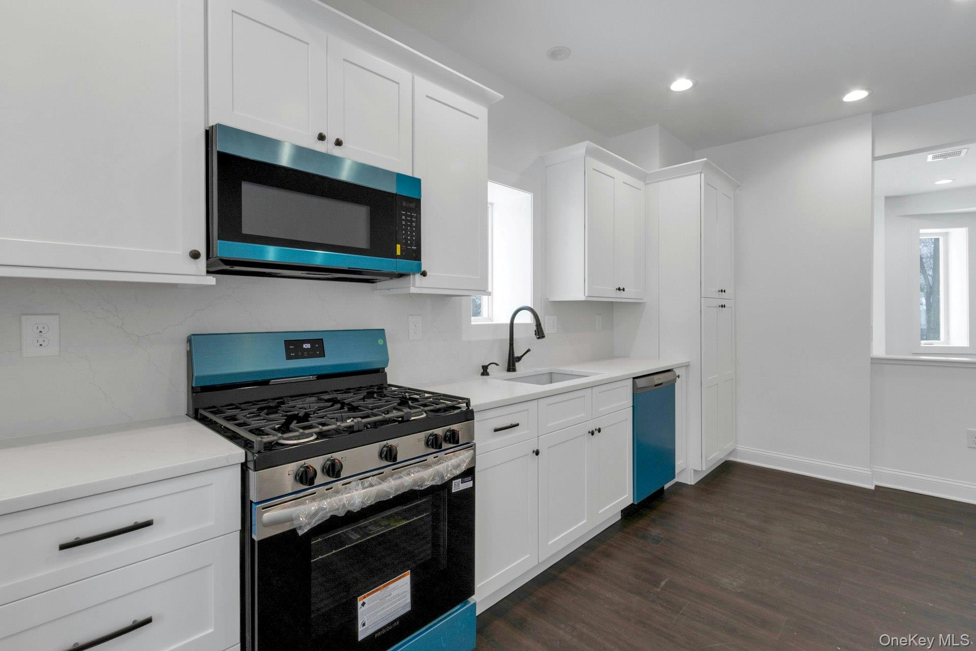 570 Kings Highway, Valley Cottage, NY 10989