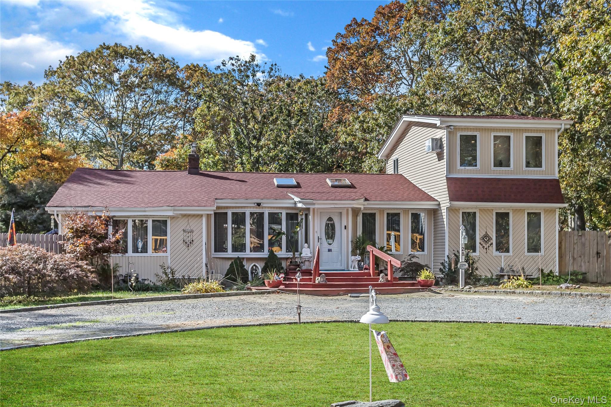 28 Roberts Road W, Shirley, NY 11967