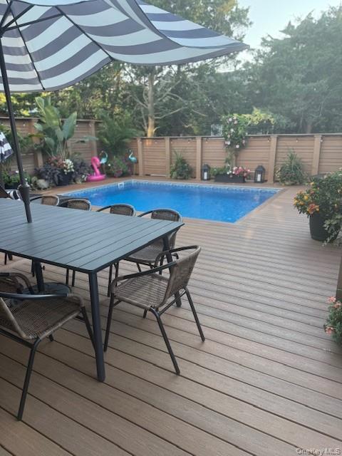 224 Wilmot Road, Ocean Beach, NY 11770