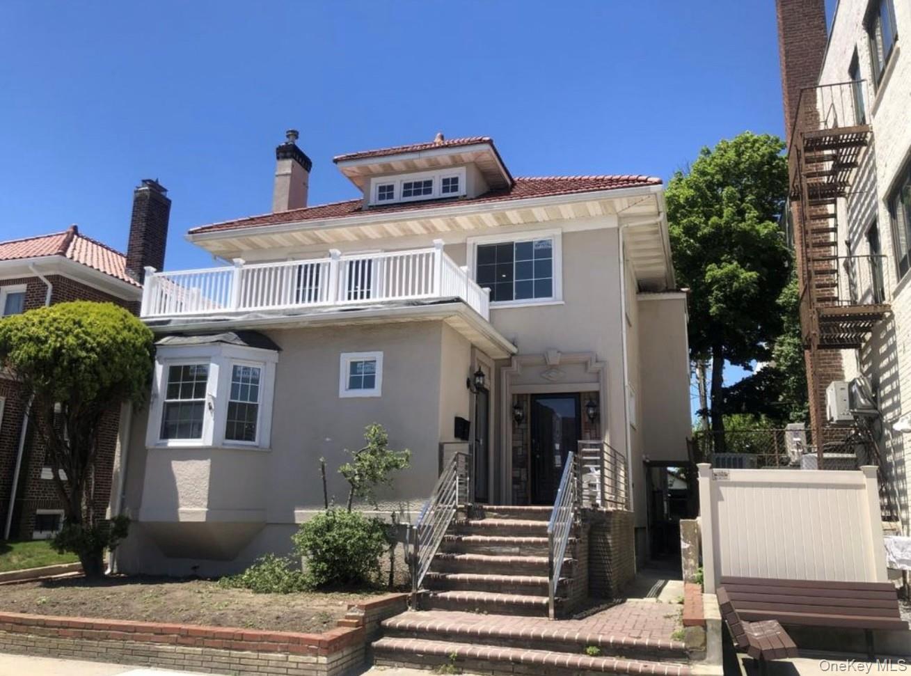 307 National Boulevard # 2nd Floor, Long Beach, NY 11561