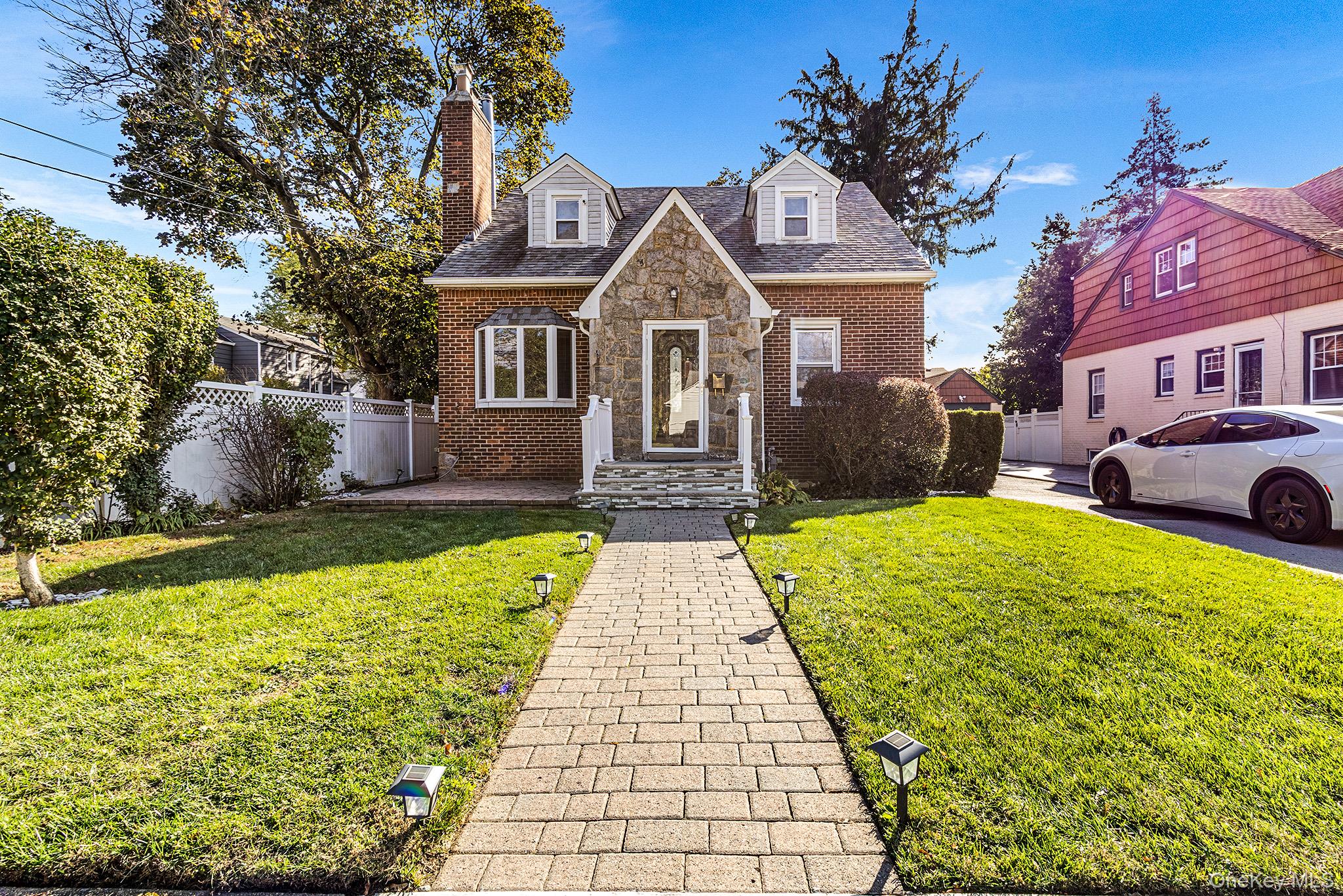 800 Wesley Street, North Baldwin, NY 11510