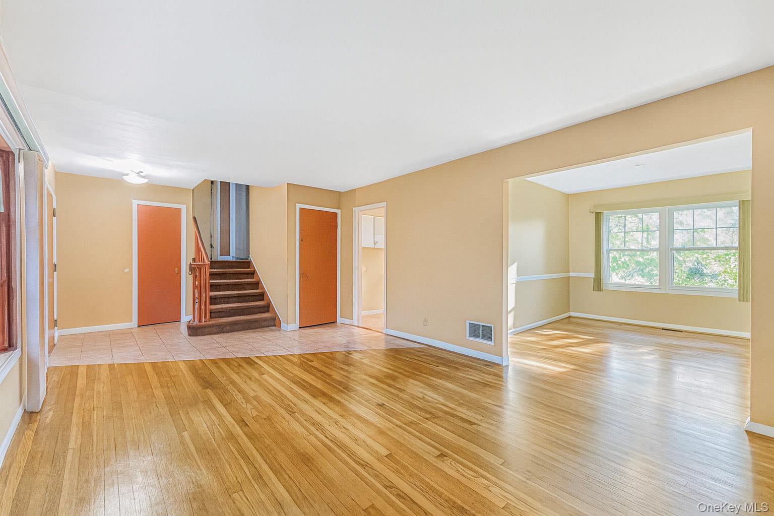 15 Wayne Way, White Plains, NY 10607