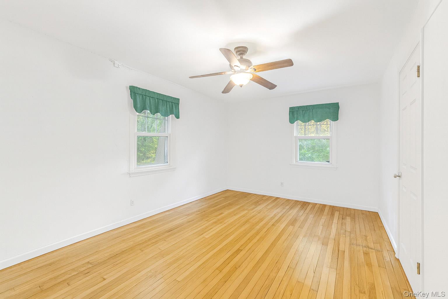 15 Wayne Way, White Plains, NY 10607